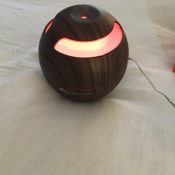 Essential Oil Diffuser - Picture 4 of 6
